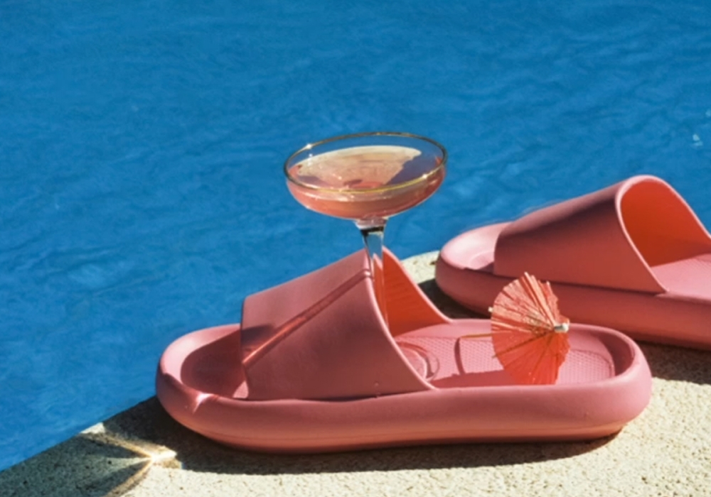 Pink sandals and a flip flops cocktail